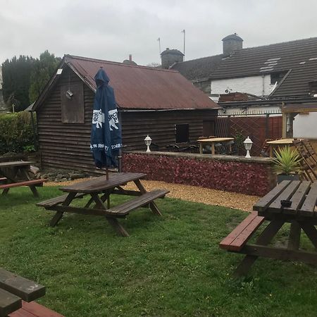 The Eagles Inn Rhayader Luaran gambar