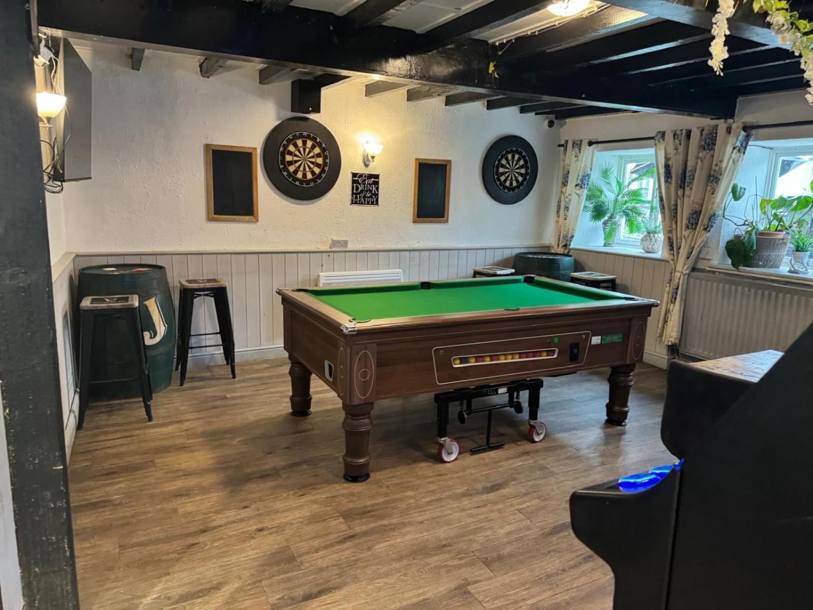The Eagles Inn Rhayader Luaran gambar